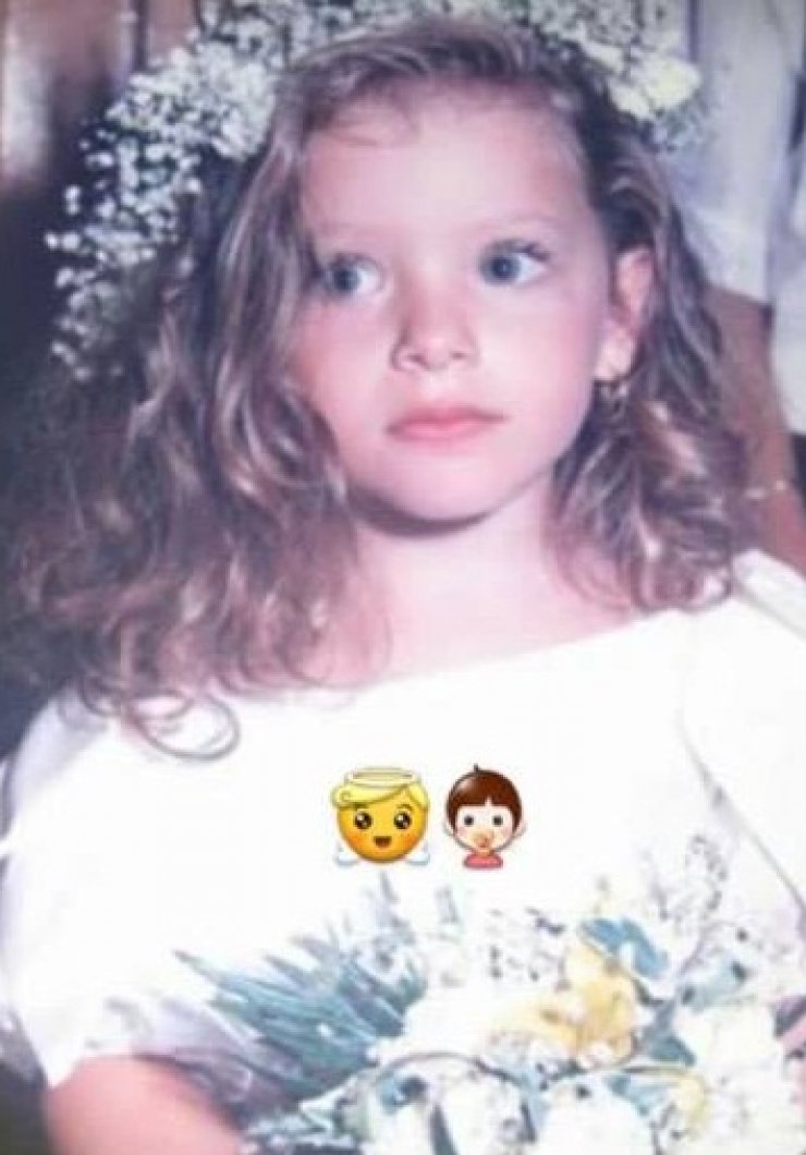 Ποια επώνυμη Κύπρια που συζητήθηκε πολύ τελευταία είναι το κοριτσάκι στη φωτογραφία;