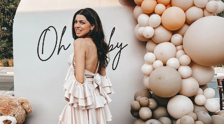 Η Κλέλια Γιασεμίδου μας συστήνει σύσσωμη την οικογένειά της [εικόνες]