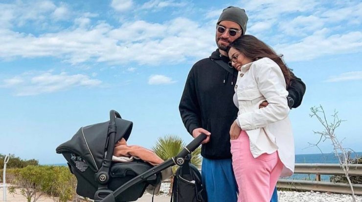 Κλέλια Γιασεμίδου: Έχει τα γενέθλιά της και τα λόγια του συζύγου της “στάζουν μέλι” [εικόνες]