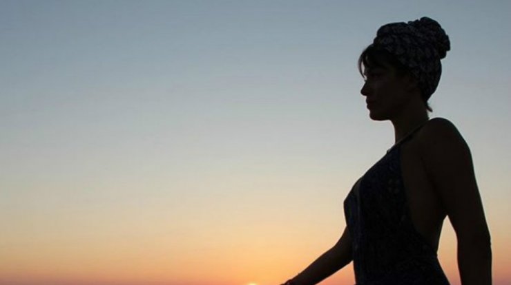 Ελληνίδα ηθοποιός βρίσκεται σε προχωρημένη εγκυμοσύνη και είδαμε για πρώτη φορά τη φουσκωμένη της κοιλίτσα!