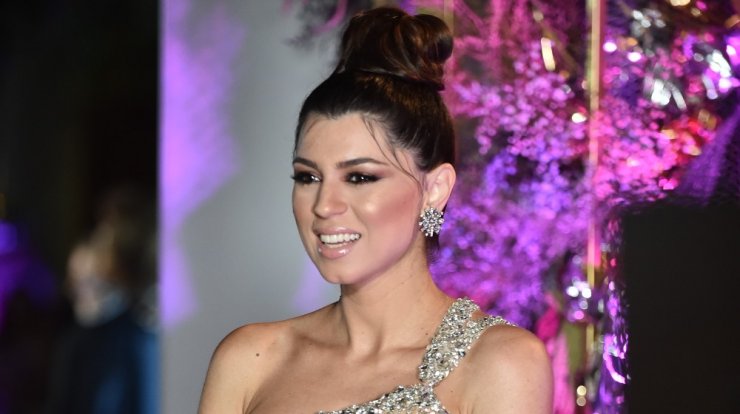 Υιοθέτησε τo femme fatale makeup look της Κλέλιας Γιασεμίδου