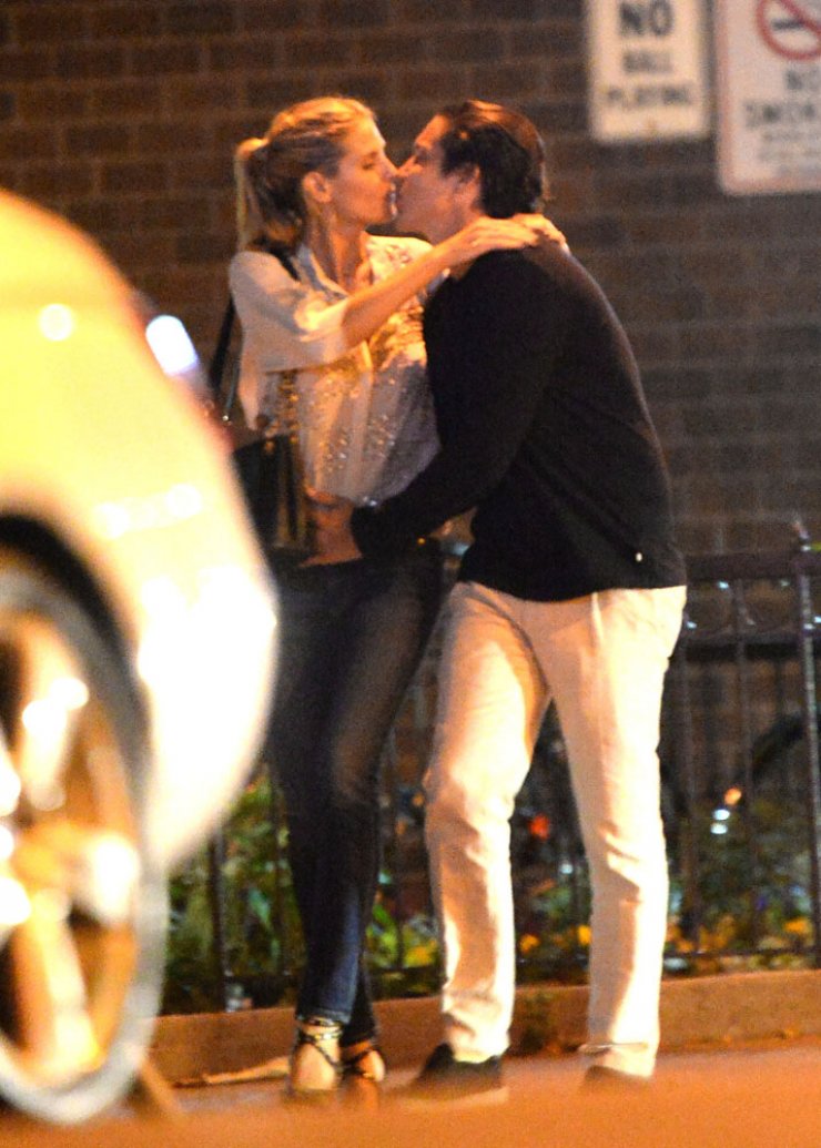 Τρελά ερωτευμένη η Heidi Klum [εικόνες]