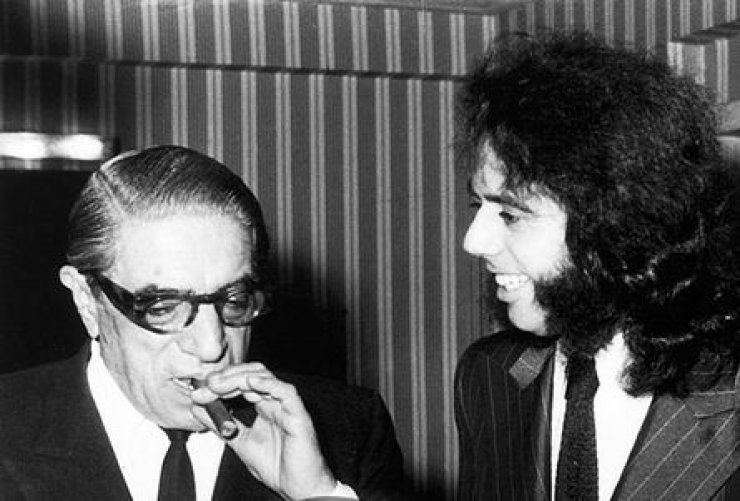  Σταμάτης Κόκοτας: «Έχω σκεφτεί να πουλήσω την Ρόλς Ρόις του Ωνάση»