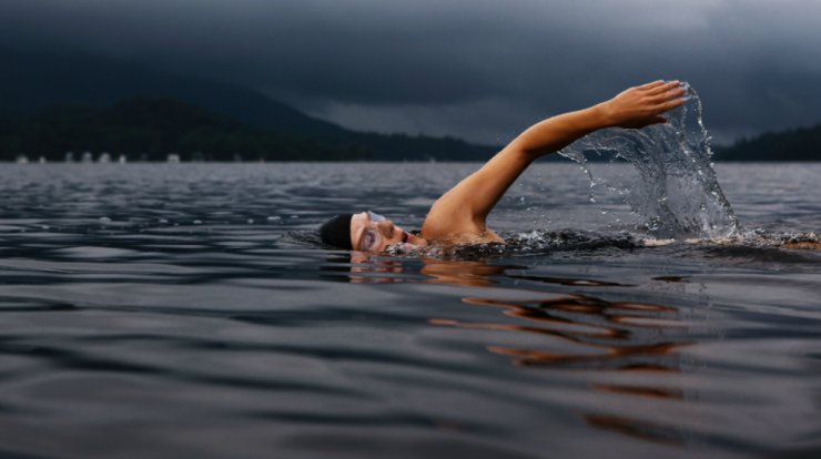 10 σημαντικοί λόγοι για να βάλετε το κολύμπι στη ζωή σας