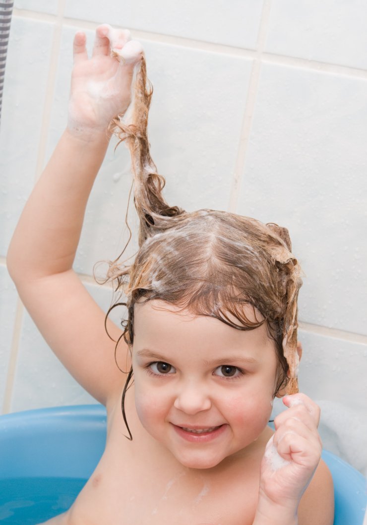 Παιδί: Λιγότερες  αρρώστιες με κολύμπι