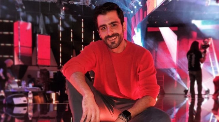 Μαρίνος Κόνσολος: Ταξίδι "αστραπή" στην Κύπρο για να παντρέψει τον κολλητό του! [εικόνες]