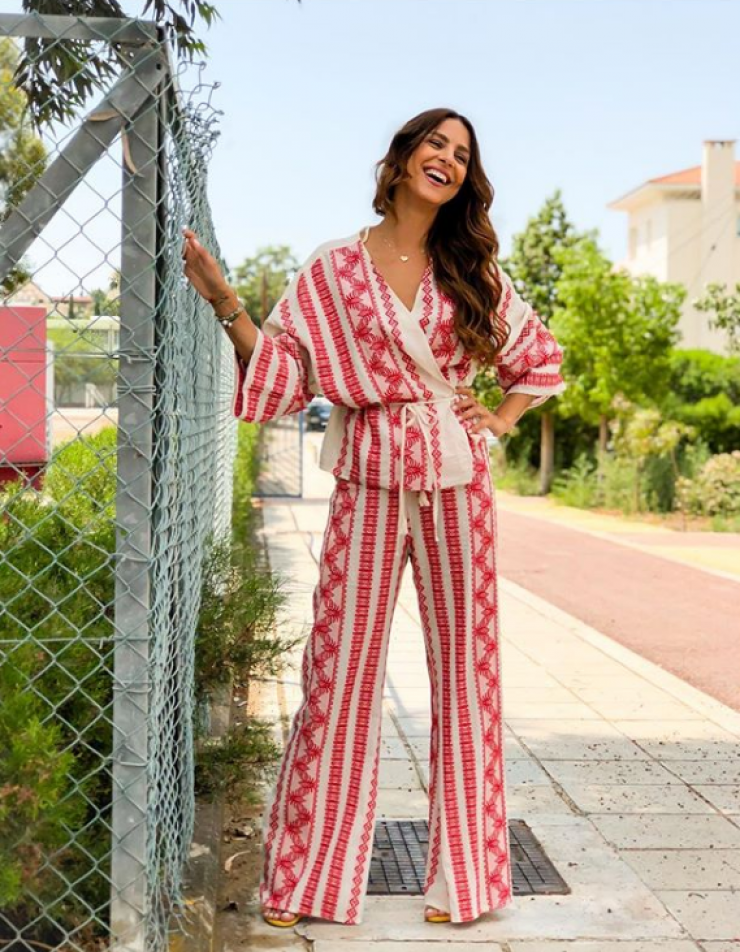 Το είχες προσέξει; Μάθε τι δεν επιλέγει να φοράει η Κωνσταντίνα Ευριπίδου! [βίντεο]