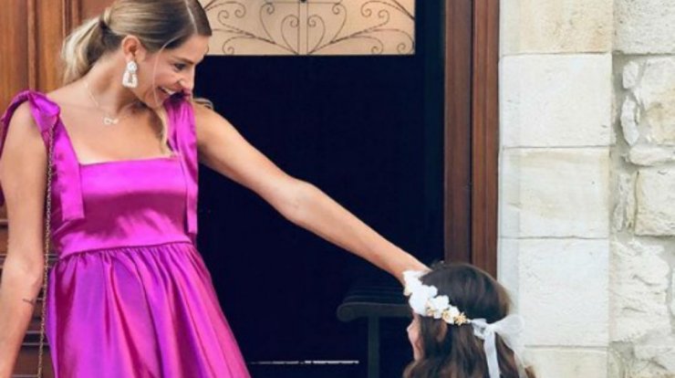 Κωνσταντίνα Ευριπίδου: Μας έδειξε τη μικρή Αριάδνη να χορεύει ντυμένη παρανυφάκι και τη λατρέψαμε! [εικόνες & βίντεο]