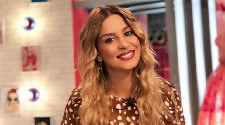 Κωνσταντίνα Ευριπίδου: Γνωρίζετε πόσο ύψος έχει η παρουσιάστρια;