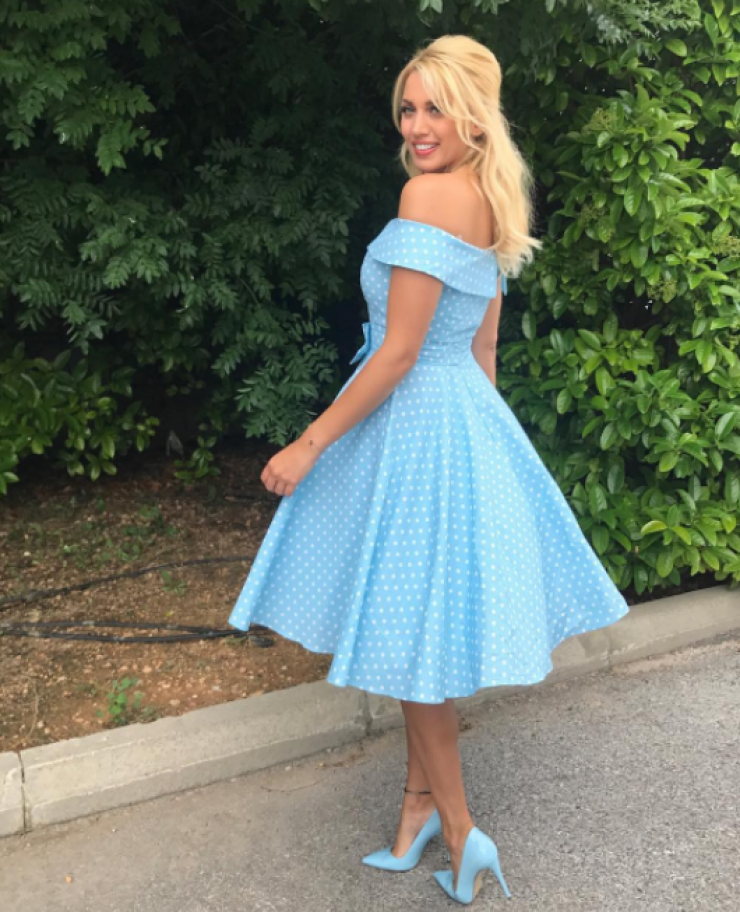 Η Κωνσταντίνα Σπυροπούλου στην αγκαλιά πρώην παίκτη των "Διασήμων"! [εικόνα]