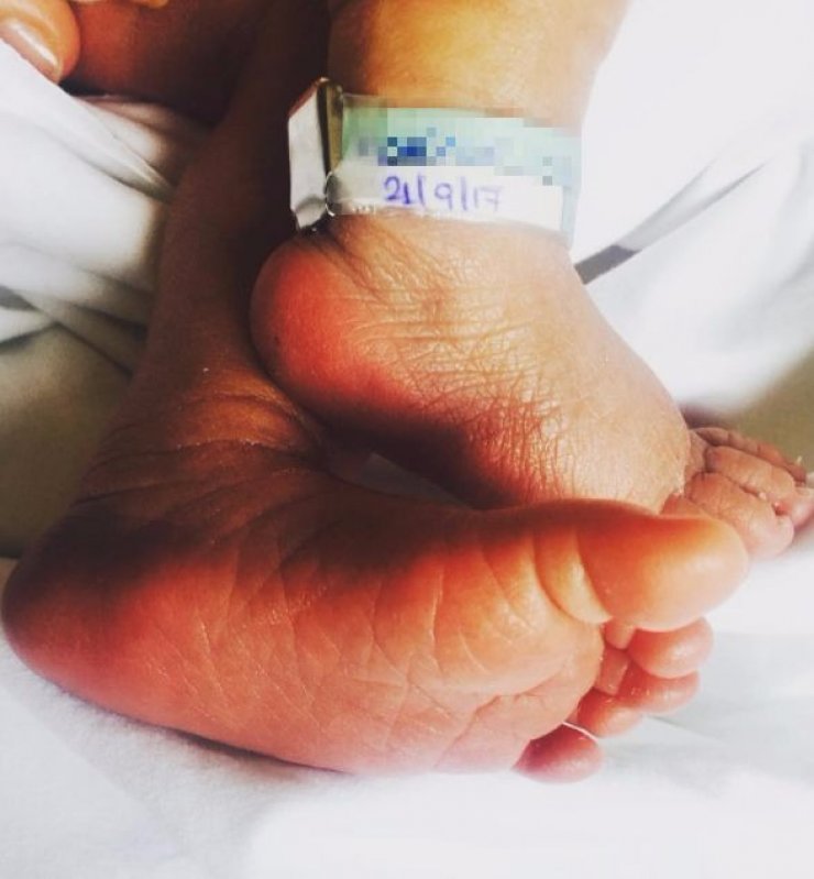 Επώνυμος Έλληνας έγινε πατέρας!