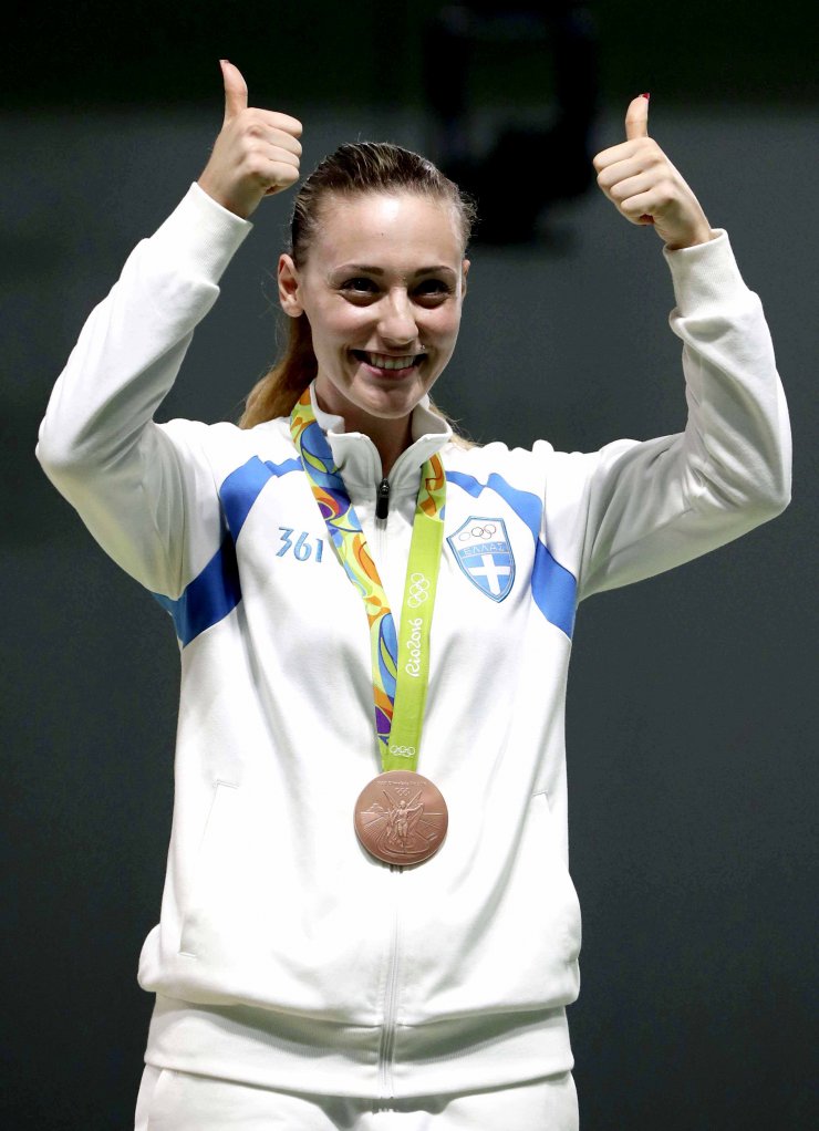 Άννα Κορακάκη: Δείτε την να χορεύει το ζεϊμπέκικο της Ευδοκίας μόλις έφτασε στο σπίτι της