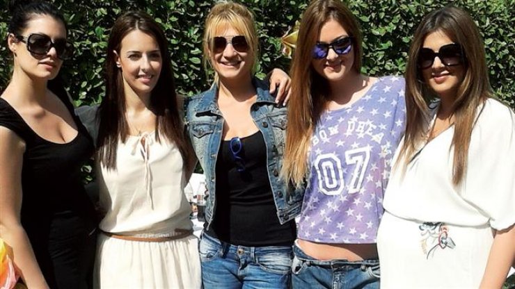 Όλγα Λαφαζάνη & Νίκος Οικονόμου: Το πάρτι γενεθλίων της κόρης τους!  