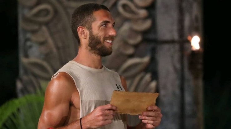 Είδαμε πρώτη φορά την κούκλα σύντροφο του Γιώργου Κόρομι από το "Survivor" [βίντεο]