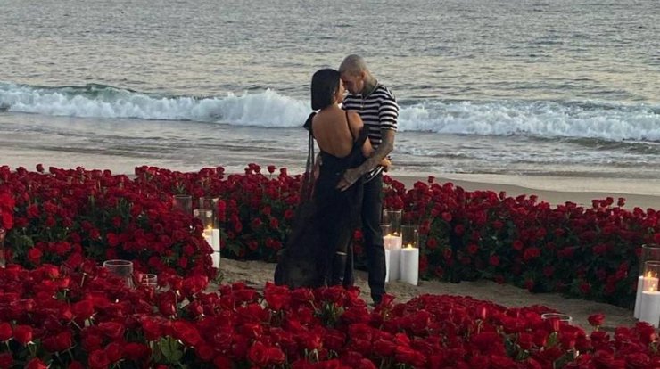 Kourtney Kardashian: Δέχθηκε πρόταση γάμου σε ένα σκηνικό βγαλμένο από παραμύθι! [εικόνες]