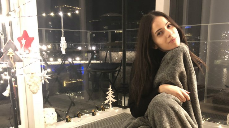 Έτσι πέρασα το βράδυ της Κυριακής στο στολισμένο μου σαλόνι! [εικόνες]