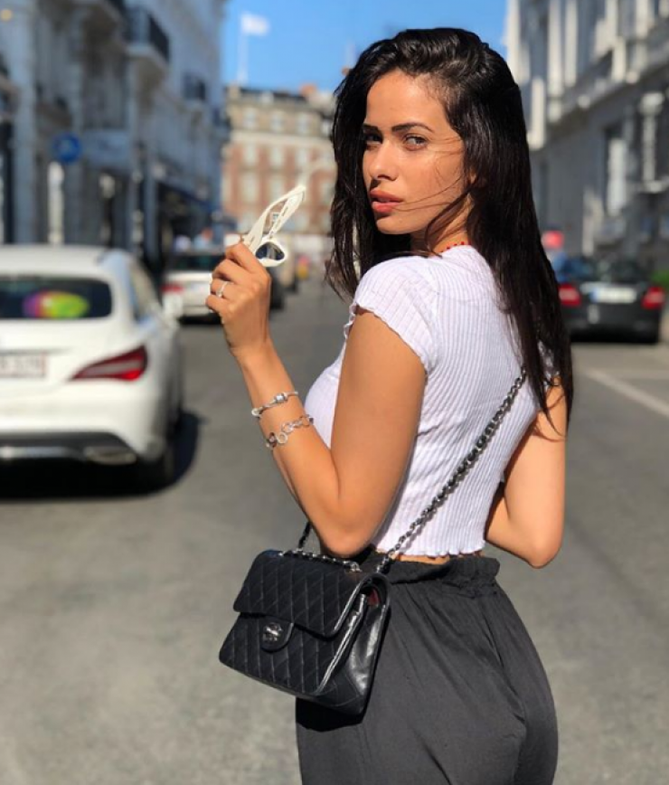 Η Μαρία Κορτζιά στην πιο αποκαλυπτική της πόζα! [βίντεο]