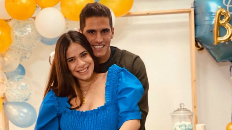 Πιέρος Σωτηρίου: Χορεύει στο σαλόνι αγκαλιά με τον γιο του και "λιώνει" το instagram! [βίντεο]