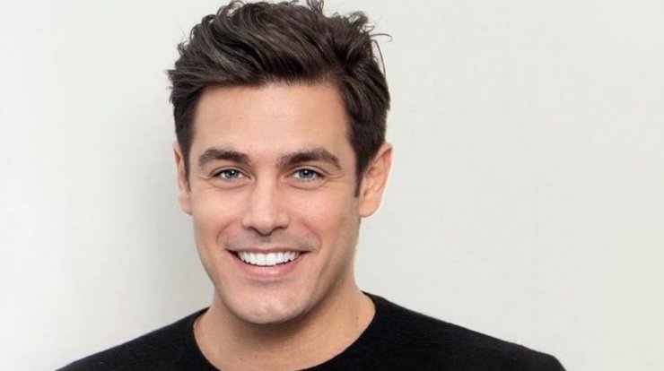 Ο Κώστας Μαρτάκης μετέτρεψε το καμαρίνι του στο “The Masked Singer” σε... σπίτι! [βίντεο]