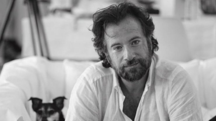 Αγνώριστος ο Κωστής Μαραβέγιας σε ηλικία 21 ετών! [εικόνες]