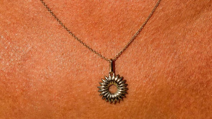 H Μαρία Κοτσώνη δημιούργησε "Το στεφάνι της ζωής"