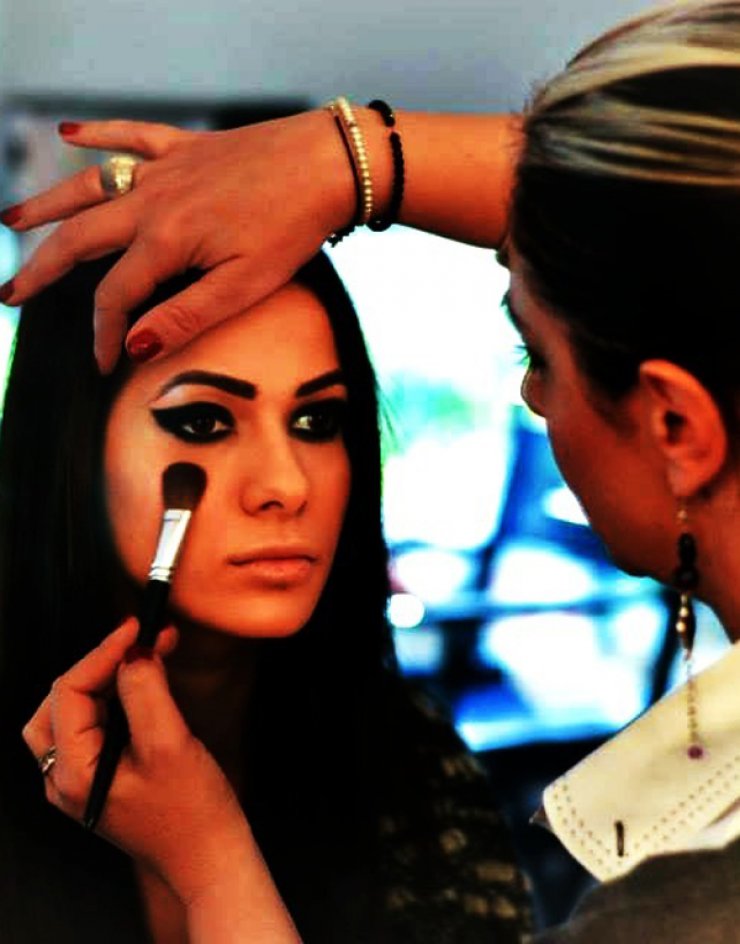 Νέος κύκλος μαθημάτων επαγγελματικού μακιγιάζ