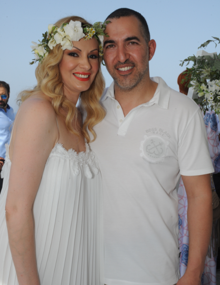 Γιώτα Κουφαλίδου - Στέλιος Έλληνας: Δείτε για πρώτη φορά το πρόσωπο του γιου τους!