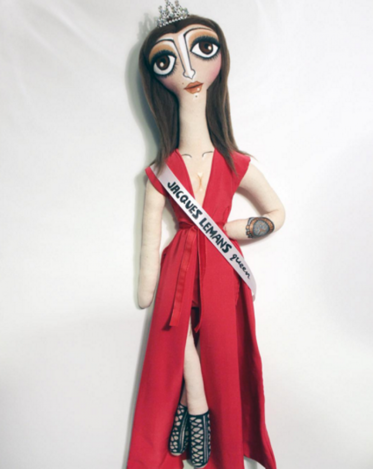 Ποια εστεμμένη Κύπρια έγινε… κούκλα;