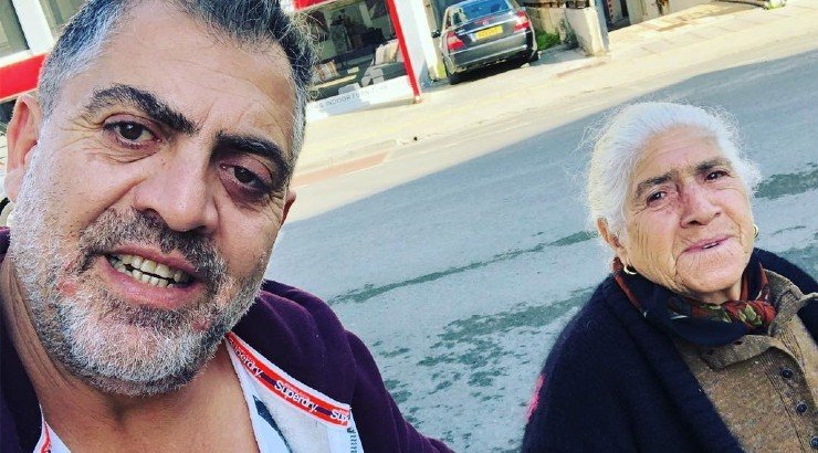 Βούρκωσε ο Κούλλης Νικολάου on air μιλώντας για τη μητέρα του [βίντεο]