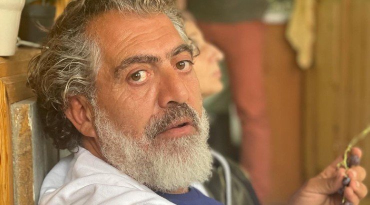 Κούλλης Νικολάου: “Ήμουν ρακένδυτος, ήμουν στο περιθώριο” [βίντεο]