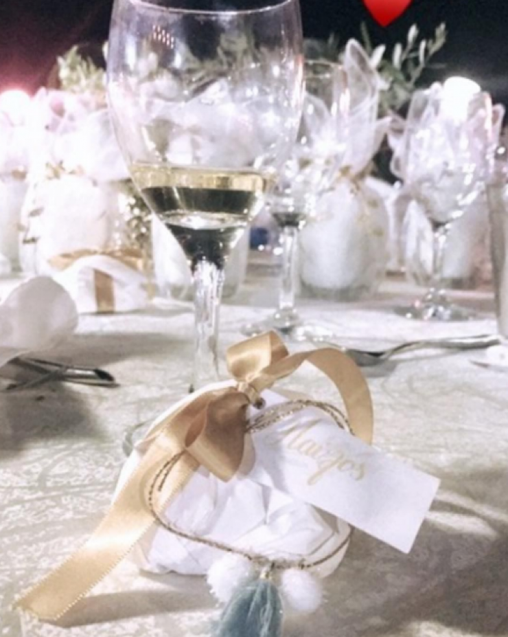 Ζευγάρι της κυπριακής showbiz βάπτισε τον γιο του!