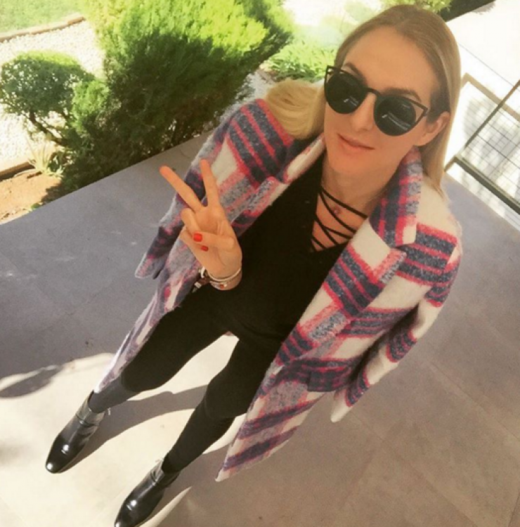 Σύλβια Μαυροπούλου: Το μήνυμά της για όσους τη σχολίασαν ότι οδηγεί γυμνή!