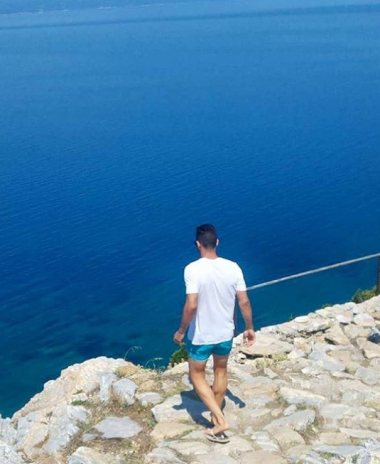 Χαρμόσυνα τα νέα για ποδοσφαιριστή της Ομόνοιας – Η πρώτη εικόνα με το νεογέννητο!