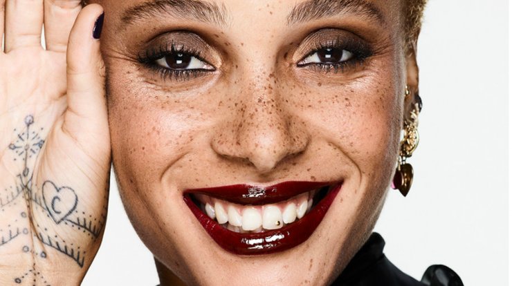 Το υγρό αυτό κραγιόν θα σου χαρίσει μεγάλη διάρκεια και λαμπερό έντονο χρώμα