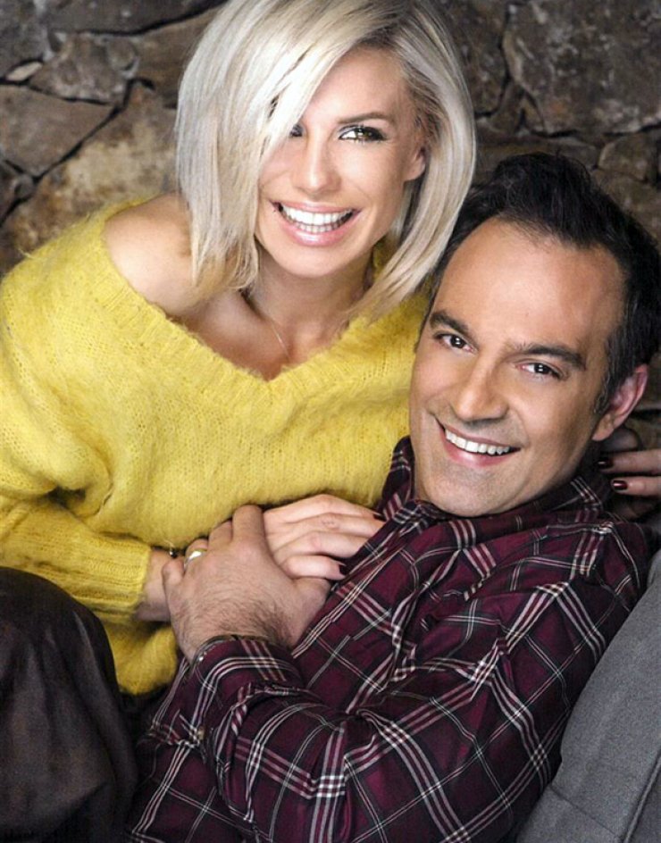 Δείτε το εντυπωσιακό σπίτι της Καραβάτου και του Κατσούλη