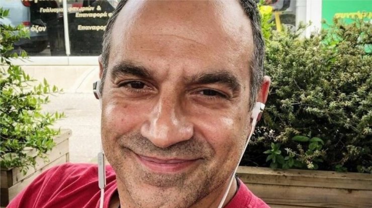 Κρατερός Κατσούλης: Έκανε εμφύτευση μαλλιών και μοιράστηκε το αποτέλεσμα μαζί μας [εικόνες]