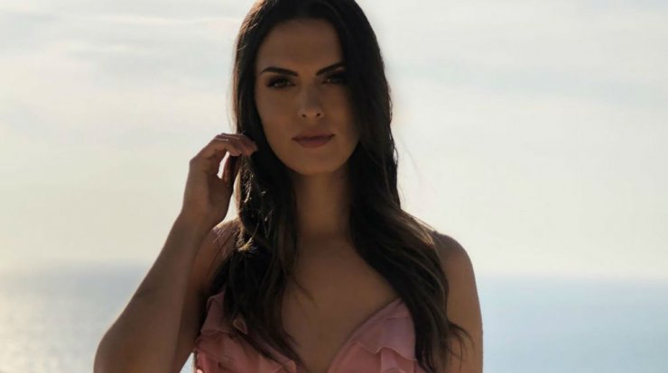 Κρίστη Αγαπίου: Η πιο αξιολάτρευτη εικόνα που μας έδειξε με τον σύζυγο και την κόρη της [εικόνα]