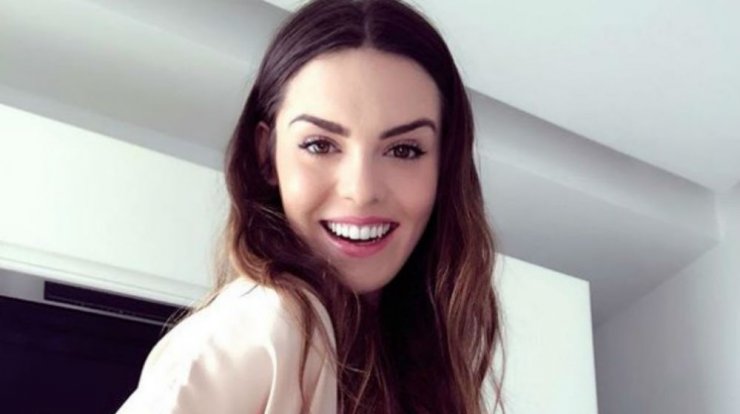 Κρίστη Αγαπίου: Μας έδειξε τα χαριτωμένα ρούχα που αγόρασε στην κορούλα της! [εικόνες]