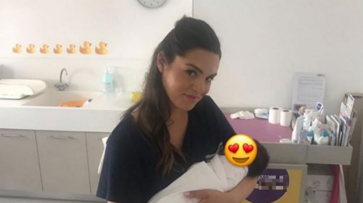 Κρίστη Αγαπίου: Η 12 ημερών κορούλα της έκανε την πρώτη της φωτογράφηση και είναι ότι πιο χαριτωμένο θα δεις σήμερα!