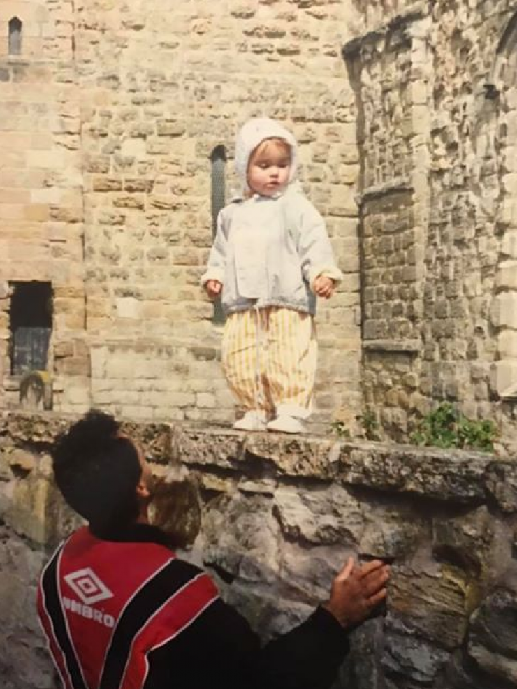Ποια επώνυμη Κύπρια είναι το γλυκό κοριτσάκι στη φωτογραφία με τον μπαμπά της;