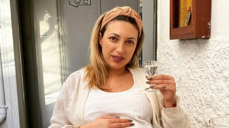 Κρίστυ Παπαδοπούλου: Πως χαρακτήρισε τη φουσκωμένη της κοιλίτσα λίγο πριν γεννήσει; 