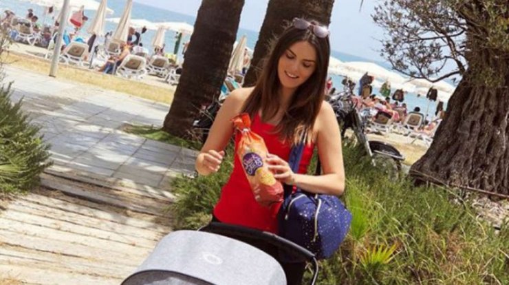 Κρίστη Αγαπίου: Η κόρη της έγινε δύο μηνών και μοιράστηκε το πιο χαριτωμένο στιγμιότυπο με τον μπαμπά της! [εικόνες]