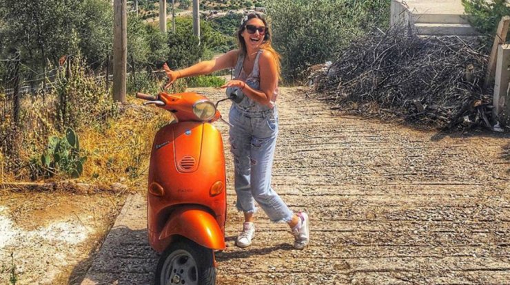 Κρίστυ Παπαδοπούλου: Πόζαρε με ολόσωμο μαγιό και το σώμα της είναι υπέροχο!