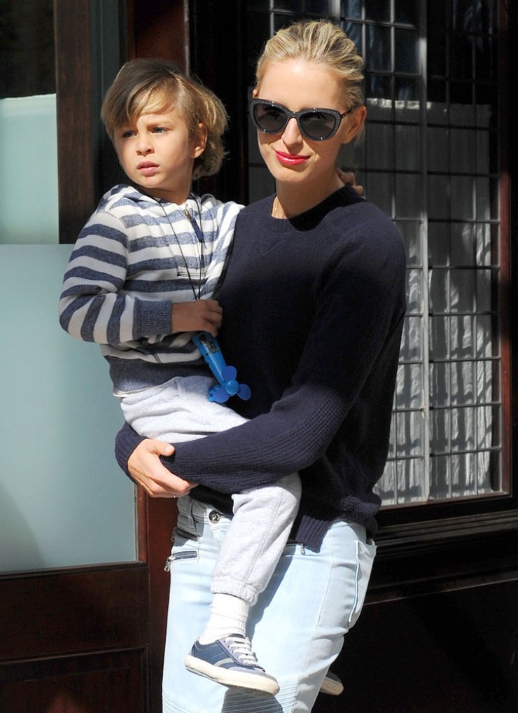 Δείτε το γιο διάσημου μοντέλου [εικόνες]