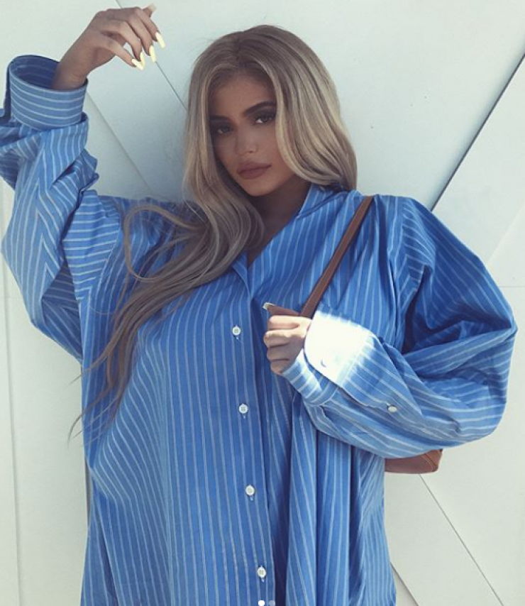 Πάθαμε πλάκα! Η Kylie Jenner μας έβαλε στην γκαρνταρόμπα με τις τσάντες της!