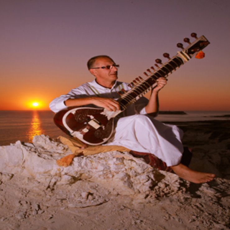 O Kyp Paraskeva στο «Guru Beach n’ Joy»