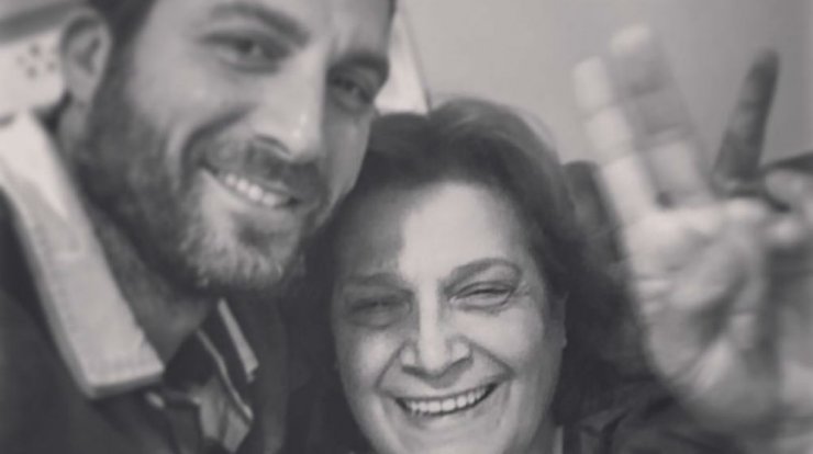 Η ανατριχιαστική εξομολόγηση του Κυριάκου Πελεκάνου: "Η ημέρα που λιποθύμησα ήταν η ημέρα που πέθανε η μάμα" [βίντεο]