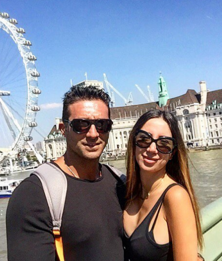 Κυριάκος Πελεκάνος: Η πρώτη δημόσια παραδοχή της εγκυμοσύνης της συντρόφου του!