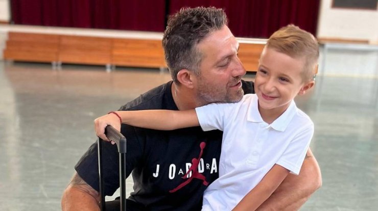 Κυριάκος Πελεκάνος: Η πρωινή στιγμή με τον γιο του στο σχολείο που είναι ανεκτίμητης αξίας [εικόνα]