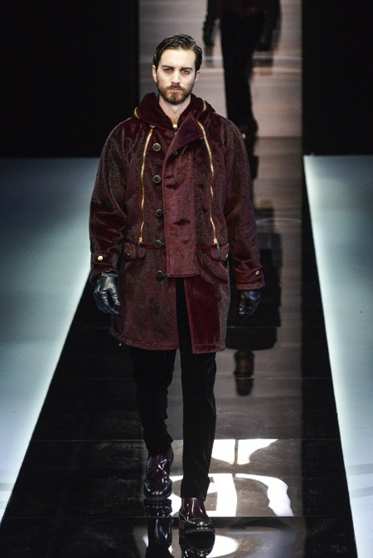 Δημήτρης Λαγιόπουλος: Περπάτησε στο catwalk του οίκου Armani